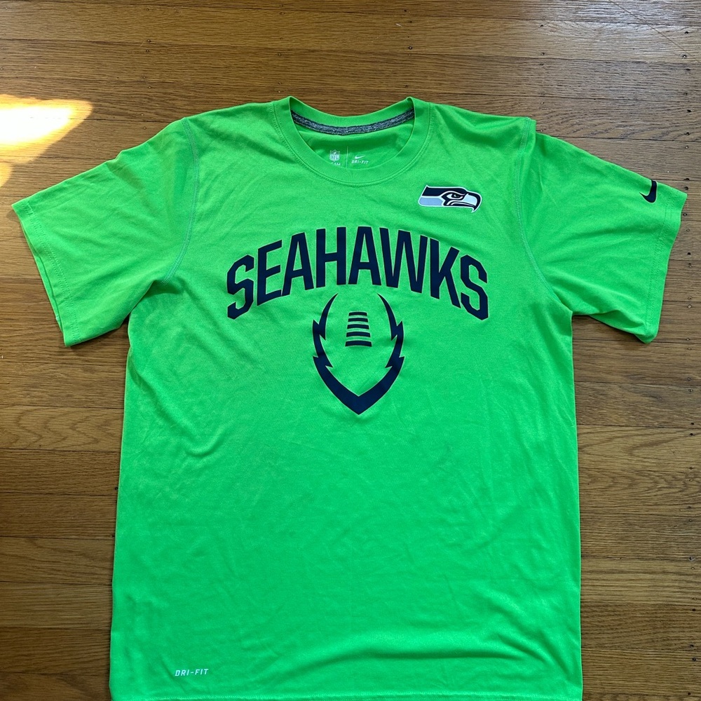 Nike Bright Green Seahawks Short Sleeve Tee - Large